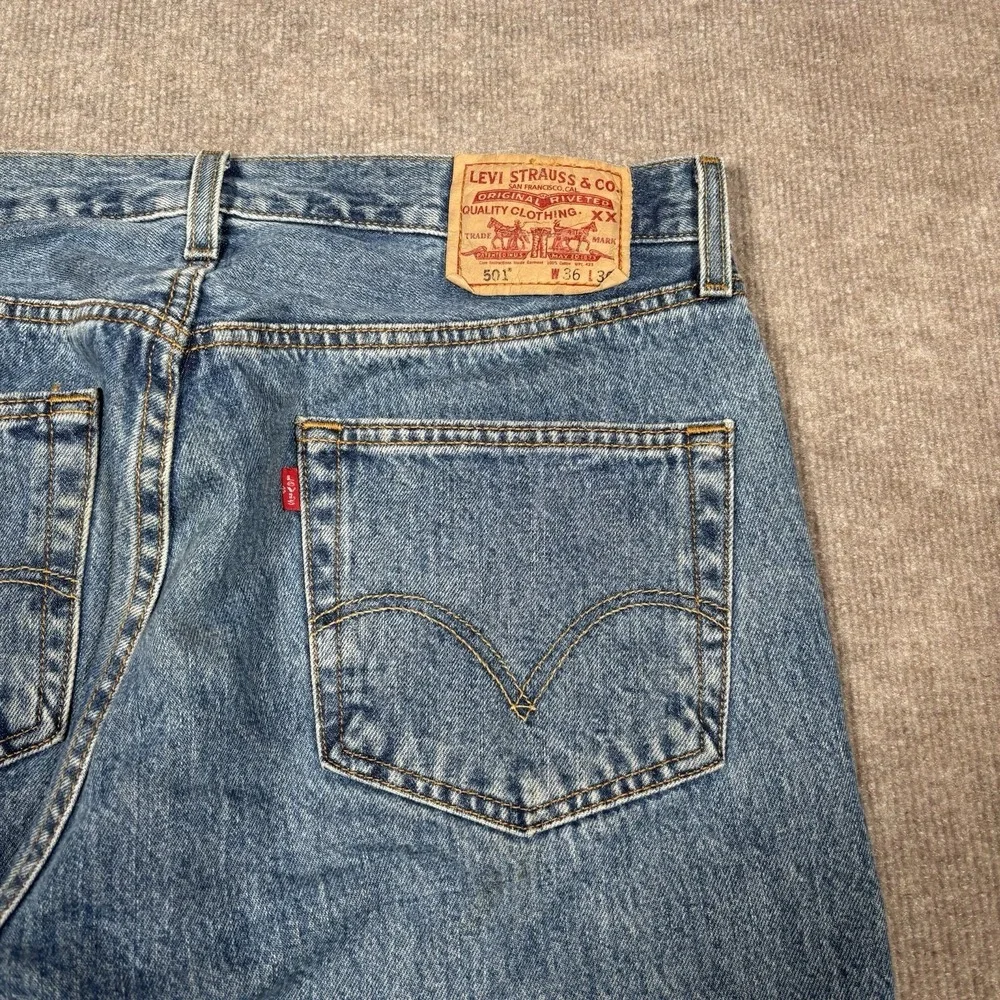 Levis 501 Jeans Mens 34x30 (Tag‎ 36x30) Original Fit Straight Leg Blue Denim Y2K